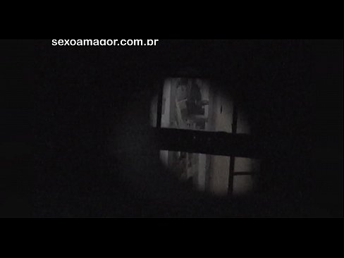 ❤️ Blondie hè videoregistrata in segretu da un voyeur di u quartieru nascostu daretu à i mattoni cavi ❤️ Sessu di qualità à co.freepornhdonlinegay.ru ❌️❤